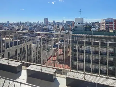 Departamento en Alquiler en Balvanera, $ 840.000