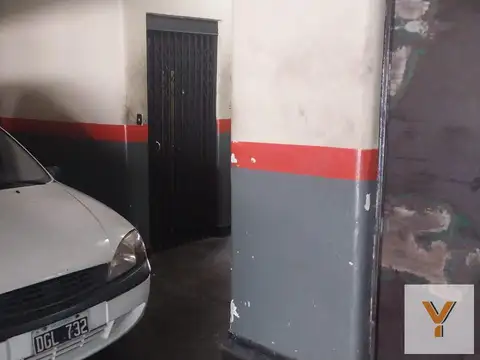 Cochera en venta - 14Mts2 - Balvanera