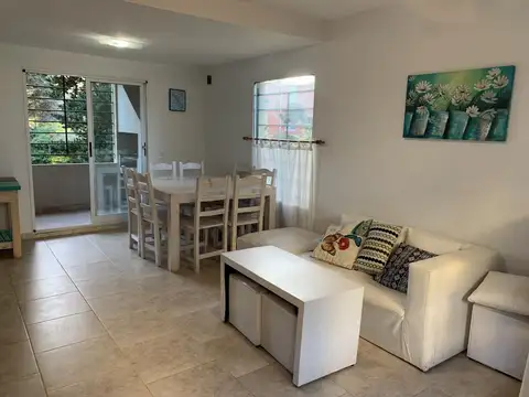 Cangrejo 900, Piso 1