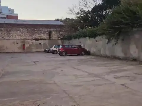 Cochera en venta - 11Mts2 - La Plata