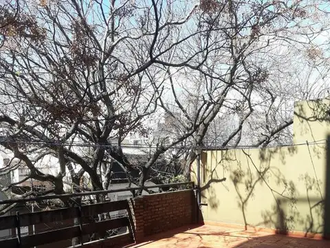 Depto Tipo Casa en Venta con 2 cocheras