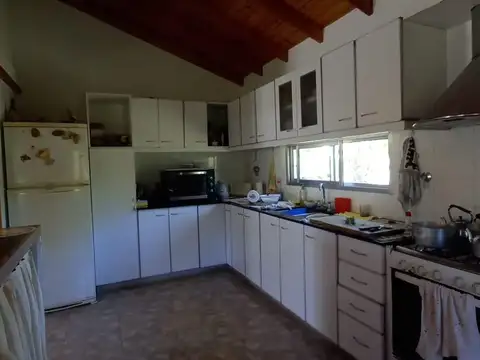 Rio / Arroyo Desaguadero Excelente casa. A metros del Canal del Este 100