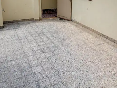 DEPTO PH 4 AMBS, PATIO, GARAGE, QUINCHO, EN CIUDADELA