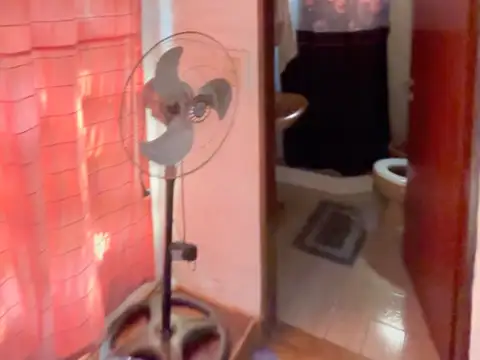 Casa en Alquiler con 2 cocheras