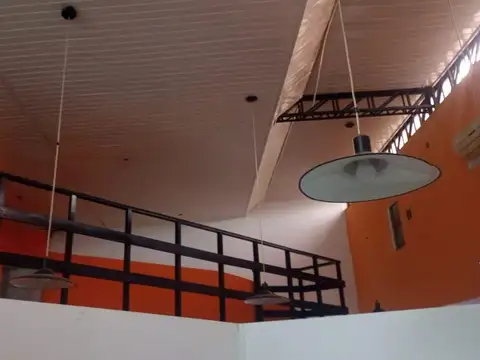 Oficina en Alquiler en Monte Grande, $ 900.000