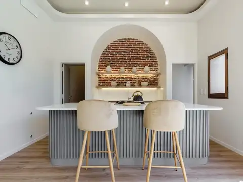 Casa 5 ambientes con 3 baños