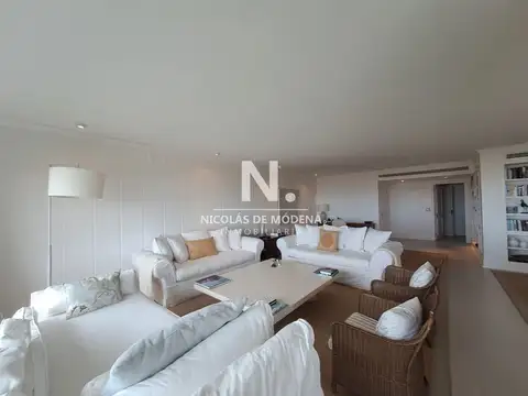 Departamento en Alquiler Temporal en Playa Brava, USD 30.000