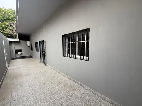 Depto Tipo Casa en Alquiler de 1 dormitorio