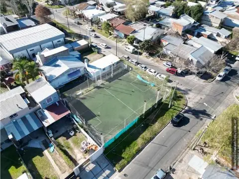 Lote con cancha y bufet en alquiler y venta