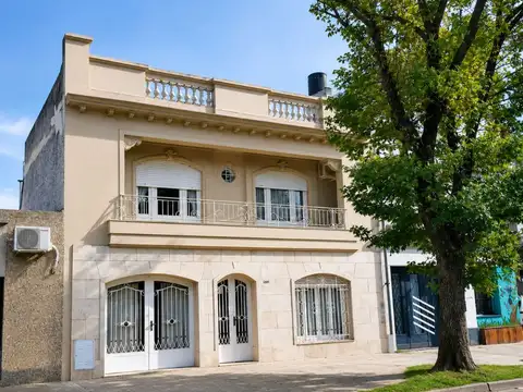 Casa en Venta en Luis Agote, Rosario