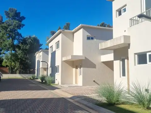 Departamento en Venta con 1 cochera