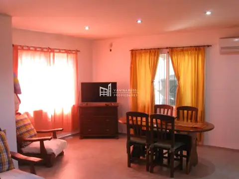 Casa en venta de 2 dormitorios c/ cochera en Belén de Escobar