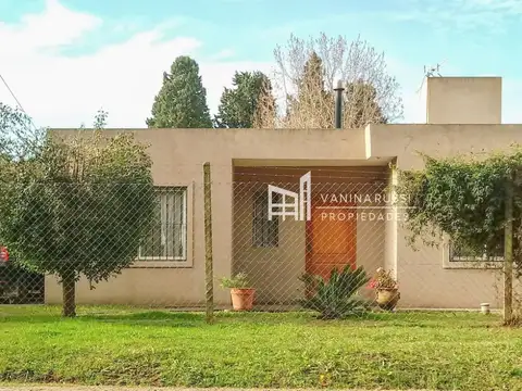 Casa en venta de 2 dormitorios c/ cochera en Belén de Escobar
