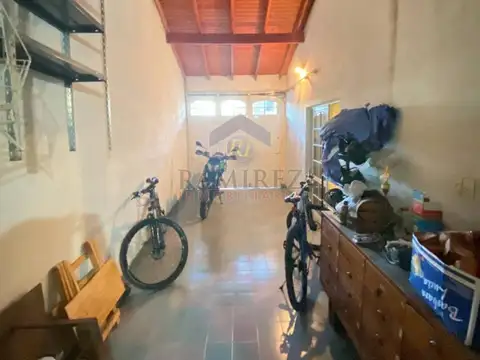 SE VENDE CASA EN RÍO TERCERO CON LOCAL