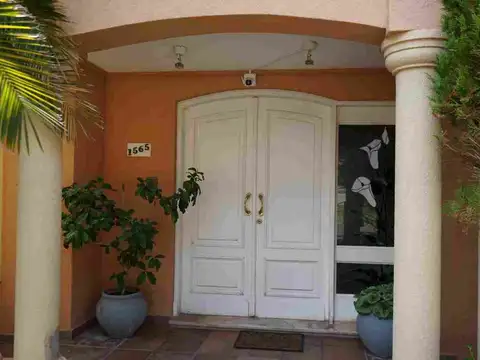 Casa en Venta de 5 dormitorios