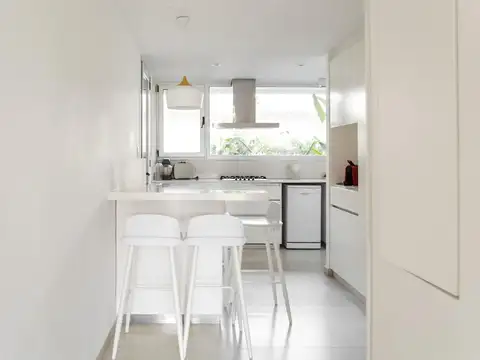 Casa en Alquiler Temporal con 2 cocheras