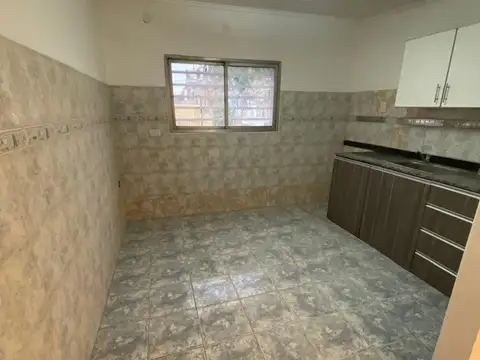 VENTA PH TRES AMBIENTES  FRENTE, ENTRADA INDEPENDIENTE