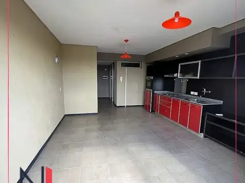 Venta Monoamb amplio en el centro de Castelar Norte