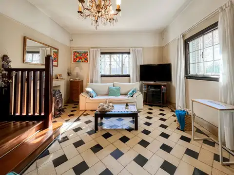 Casa 3 ambientes con 2 baños