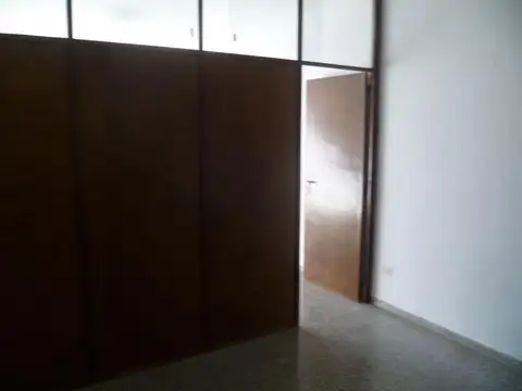 Oficina 2 ambientes con 1 baño