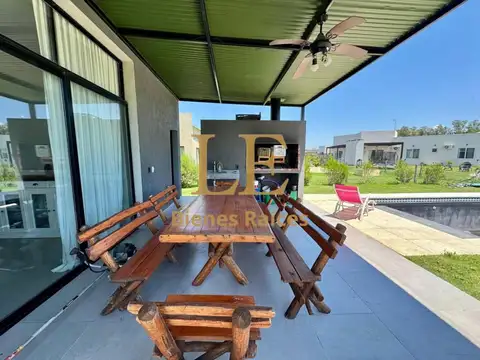 Casa en Venta de 4 dormitorios