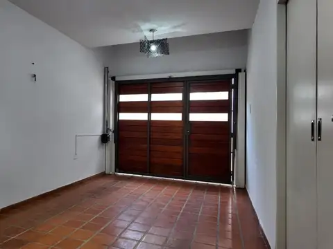 Mñor Lindor Ferreyra 6800