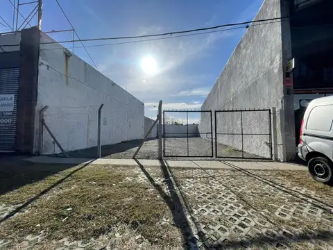 Terreno cochera lote en alquiler en Ituzaingó
