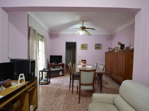 Depto Tipo Casa en Venta 76 años