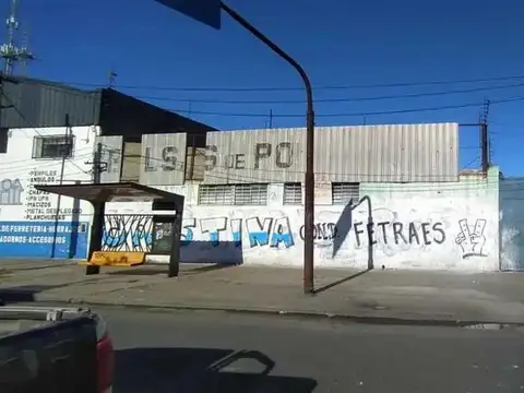 Galpon en Venta 21  mts Fondo