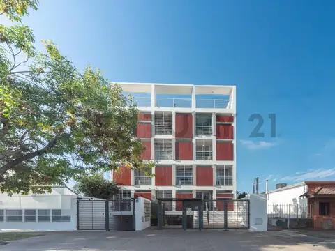 VENTA Triplex 3 ambientes con cochera y terraza – Centro de Belén de Escobar sobre Mitre