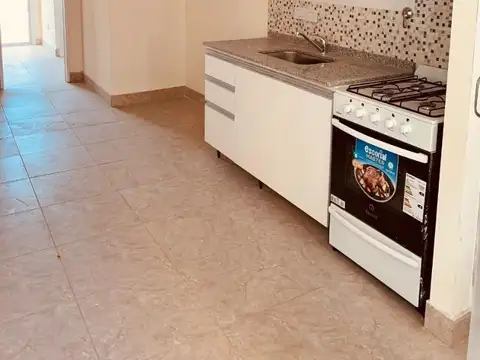 Yapeyu 1600, Piso PB