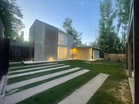 Casa Chacras de Coria