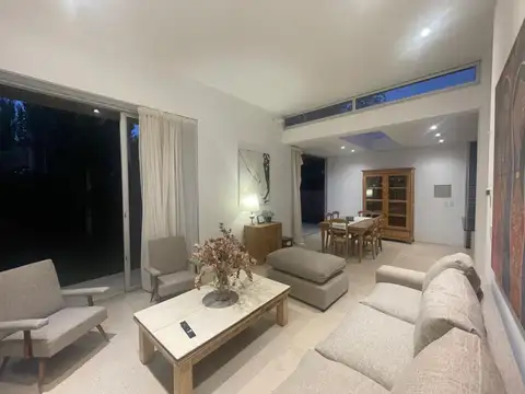 Casa en Alquiler al Sur