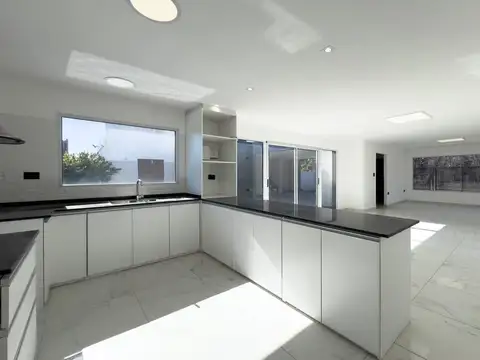 Casa en Venta al Este