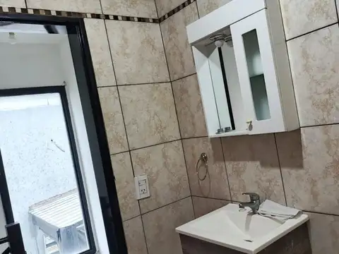 Casa en Alquiler con 2 cocheras