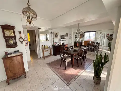 Piso con terraza soñada y parrilla en esquina | 4 Amb. c/dep. en Flores