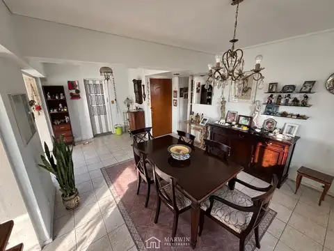 Coronel Ramón Lorenzo Falcón 2400, Piso 8