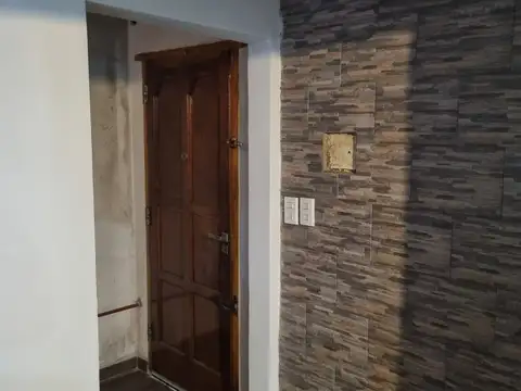 Depto Tipo Casa 4 ambientes con 1 baño