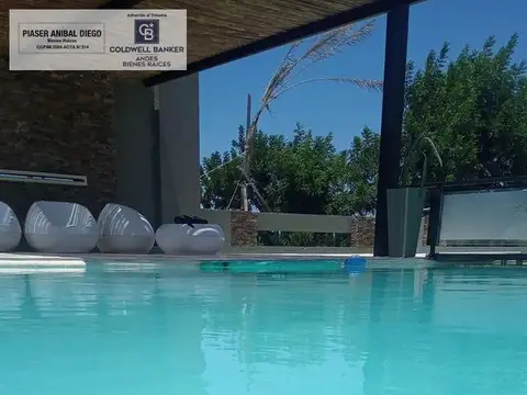 Hotel en Venta en Cuadro Benegas, USD 950.000