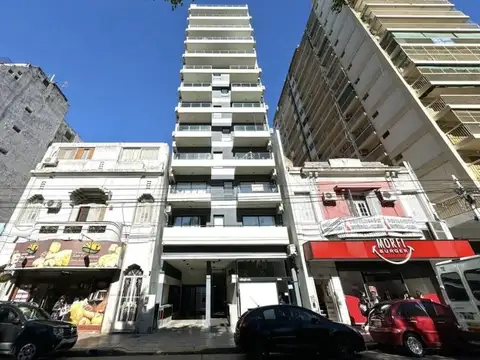 Monroe 5200, Piso 12