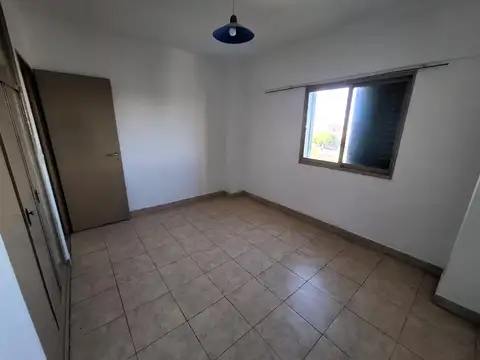 Av. Gral. Paz 15200, Piso 4