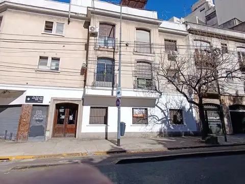Depto Tipo Casa en Alquiler de 3 ambientes