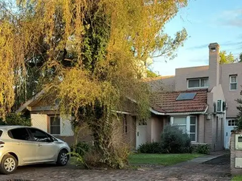 Chalet en Venta en Country El Carmen