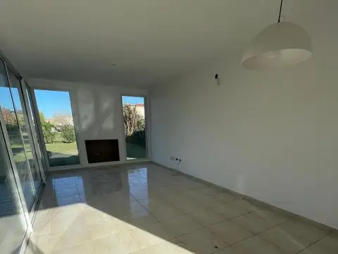 Casa en Venta en Haras Santa Maria, USD 240.000