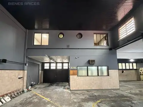 Galpon de 580m2 en alquiler -  Quilmes Oeste