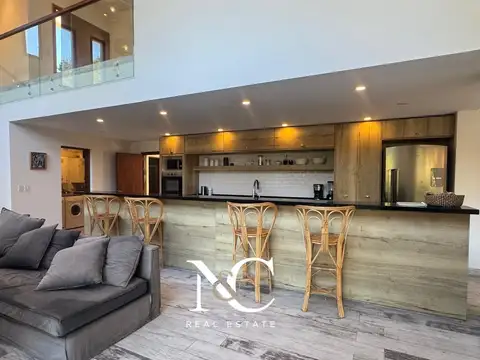 Casa 4 ambientes con 3 baños