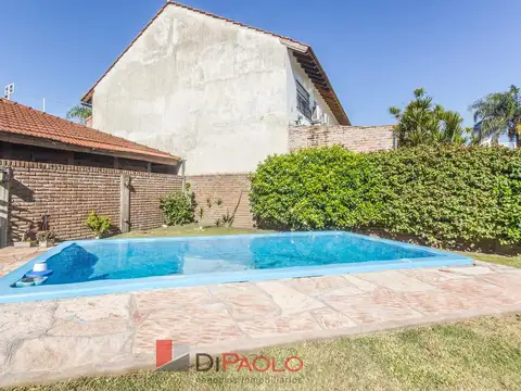 Casa 5 ambientes con 2 baños