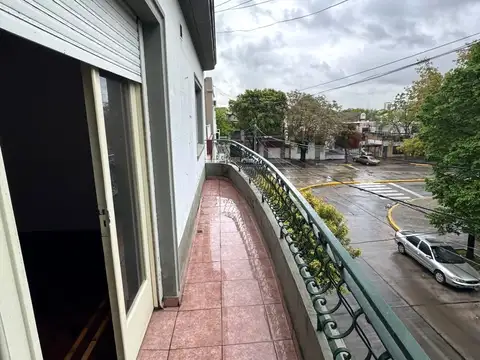 Depto Tipo Casa en Venta 50 años