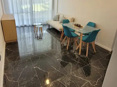 Venta Departamento 3 ambientes con balcón. Zona Puna Iglesia 