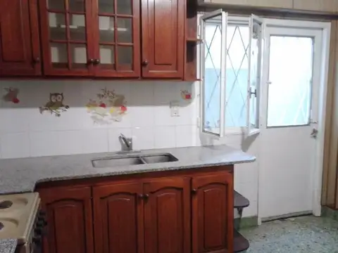 Depto Tipo Casa en Venta 40 años